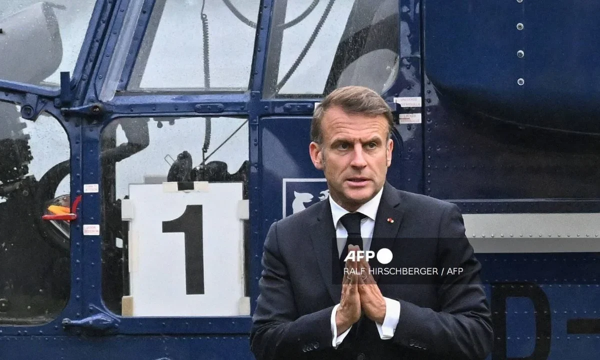 Macron demandará a influencer de EU por difamar que su esposa nació varón