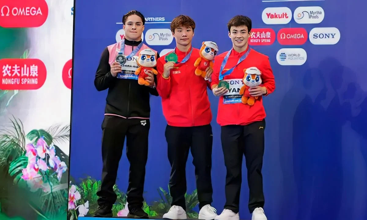 Osmar Olvera subió al podio en el Campeonato Mundial de Deportes Acuáticos y aún tiene algunas pruebas pendientes y sumar más victorias