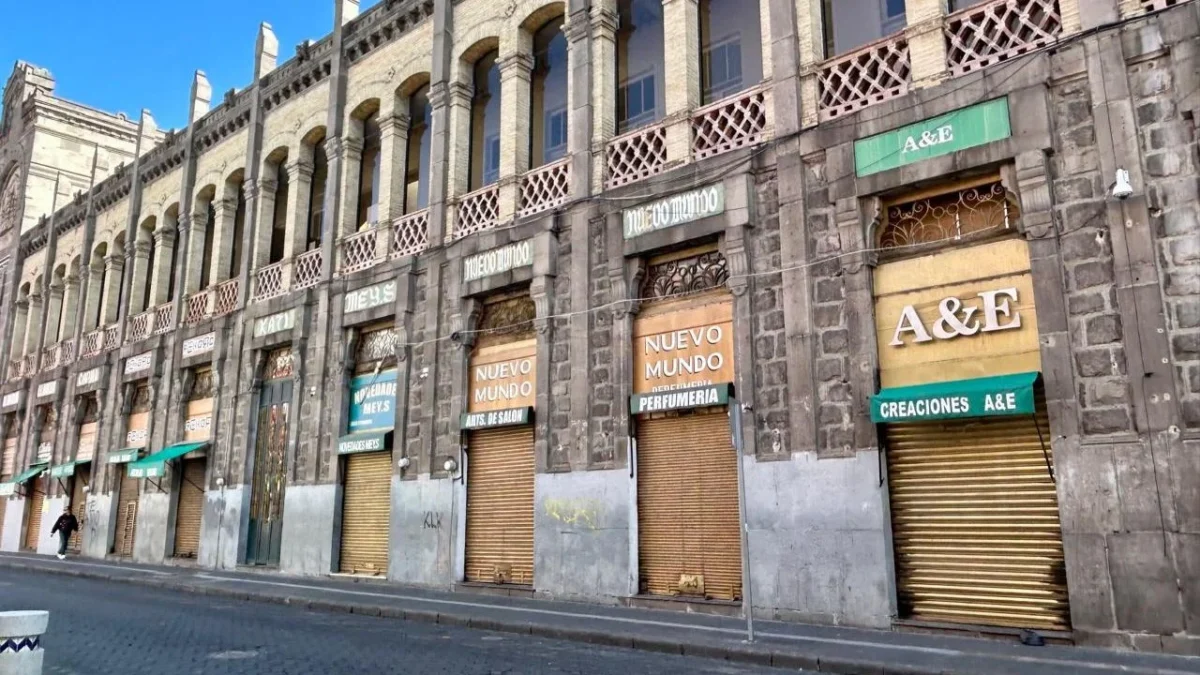 Una renta en calles del centro histórico puede llegar a superar los $350,000 mensuales; cadenas nacionales y extranjeras toman las calles poblanas