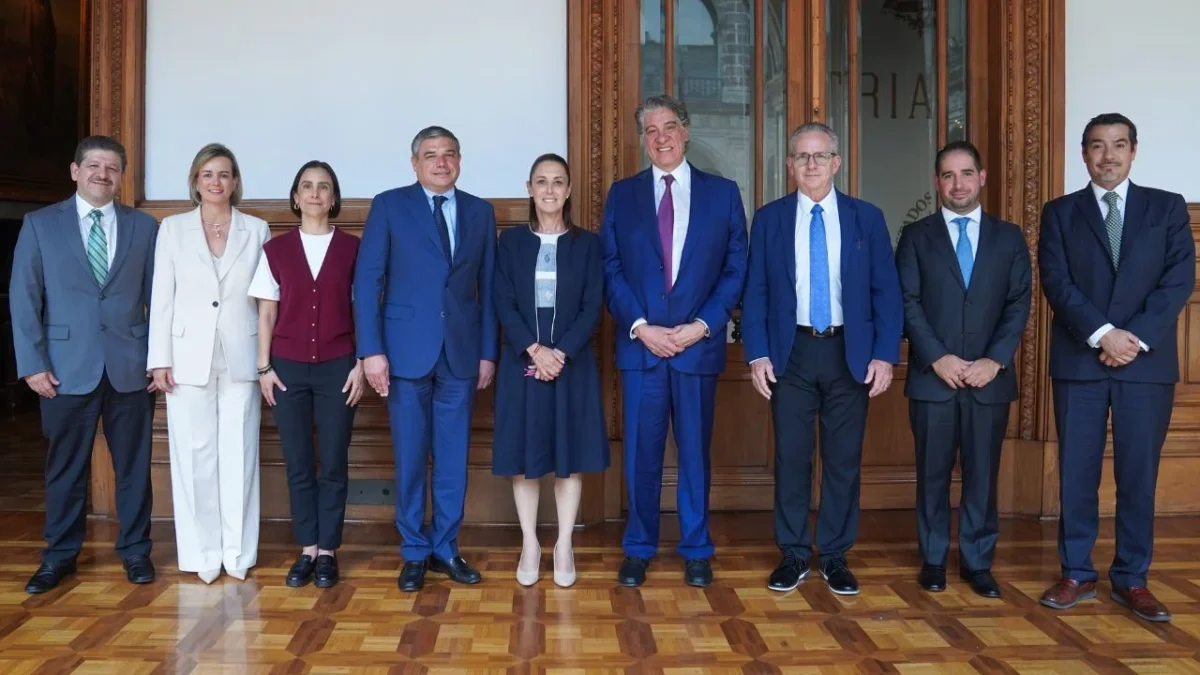 La presidenta Claudia Sheinbaum sostuvo una reunión con el personal de Baker Hughes en Palacio Nacional, afirma que "hay confianza en México".