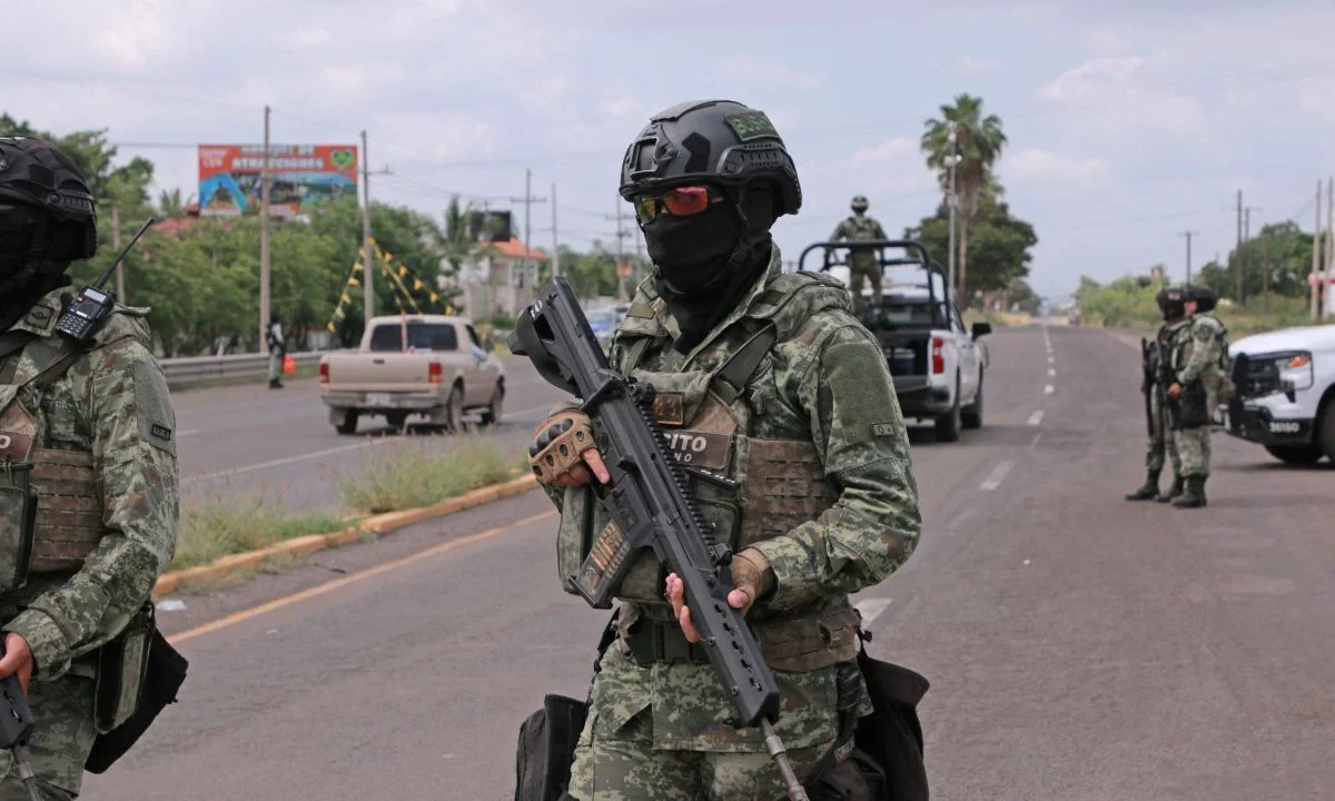 La narcoguerra entre Los Chapitos y Los Mayitos por el Cártel de Sinaloa ha dejado al menos 1,681 homicidios, 1,707 secuestros y 5,977 robos de vehículos desde el 9 de septiembre.