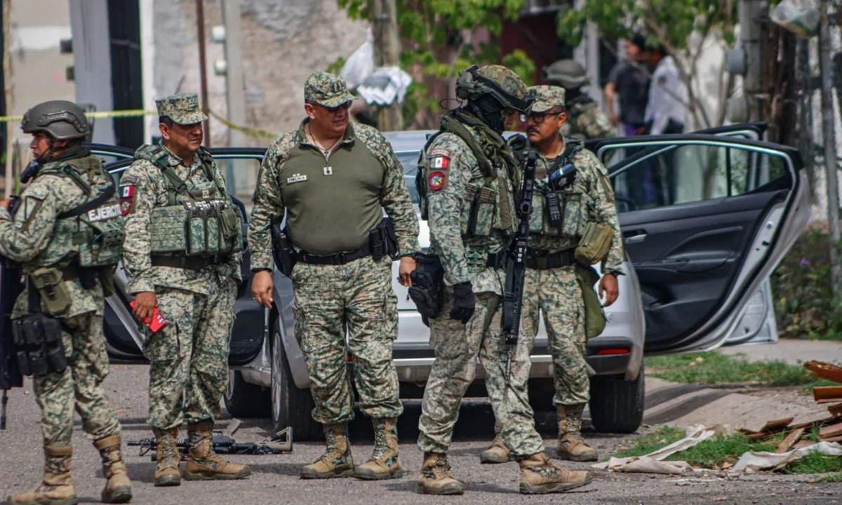 Caen en Campeche 'Lady Drones' y 'El 80'