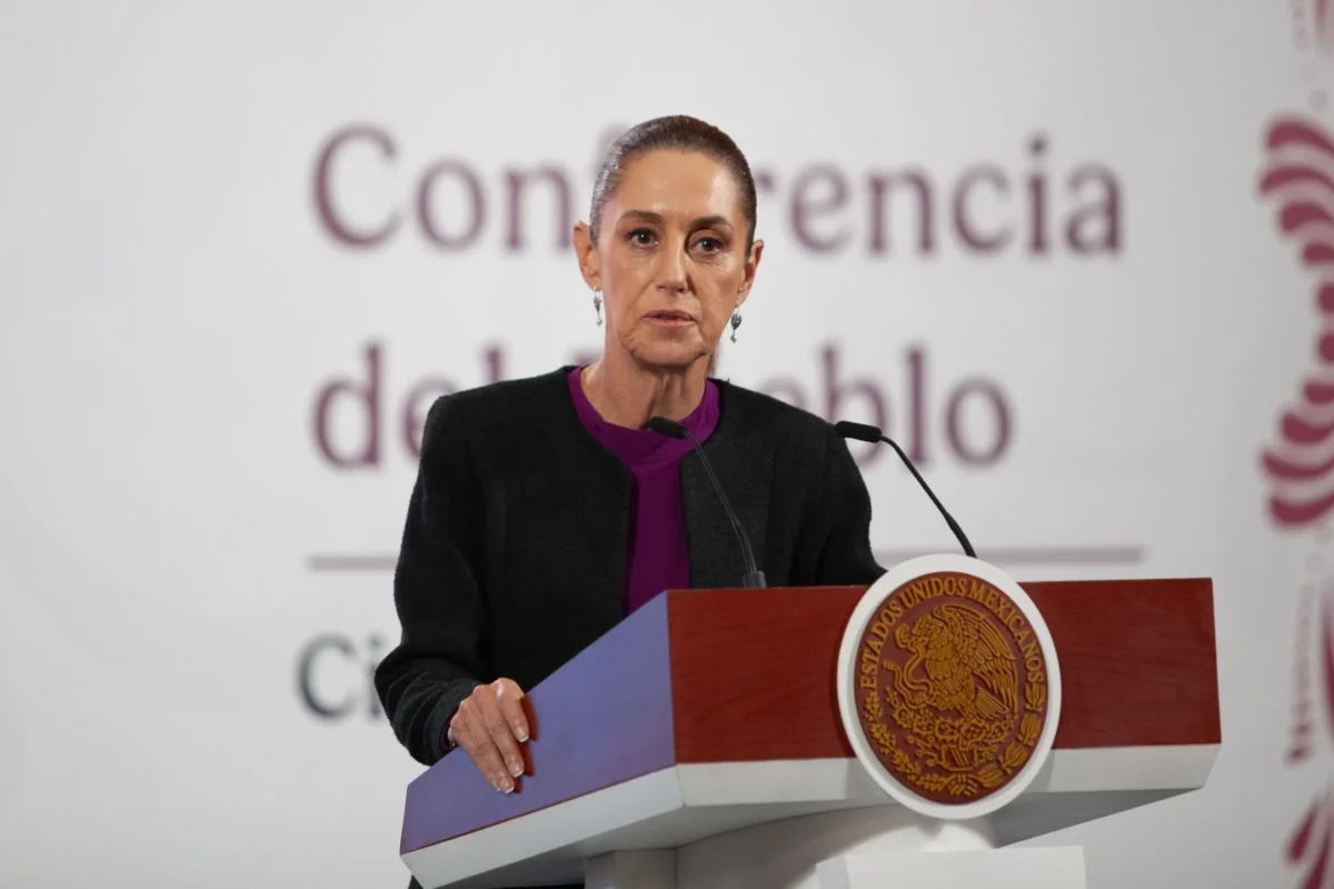 Propuesta. La presidenta Claudia Sheinbaum planteó la necesidad de ahorrar recursos con un recorte a los partidos políticos y la desaparición de las plurinominales.