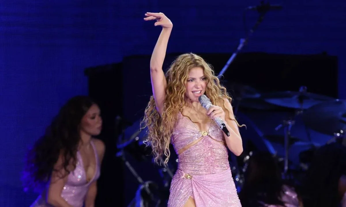 Shakira tras su presentación durante su gira mundial "Las Mujeres Ya No Lloran" en el SoFi Stadium de Inglewood, California, el pasado 5 de agosto