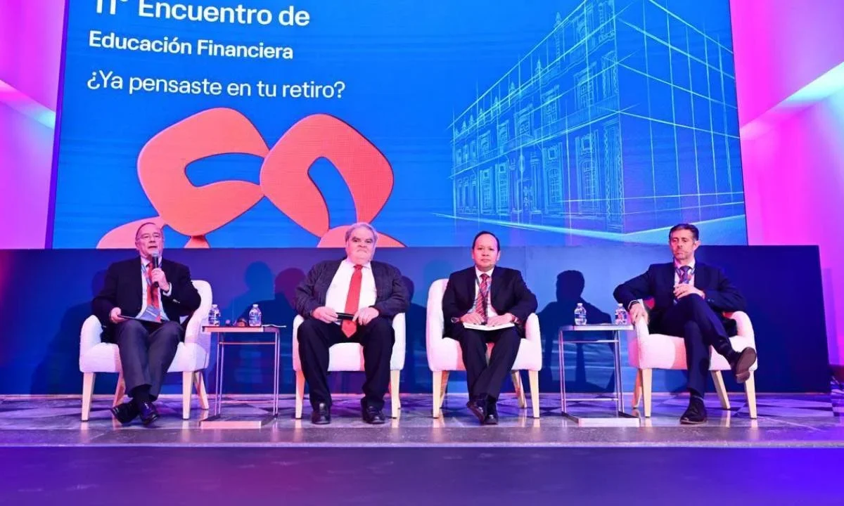 Durante el 11° Encuentro de Educación Financiera, Banamex llama al ahorro e inversión para un retiro digno.