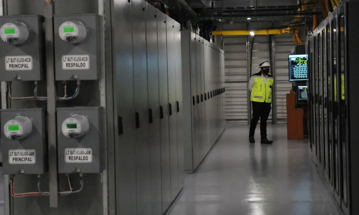 Sener informó que 392 permisos de autoabastecimiento y cogeneración de energía eléctrica se encuentran vigentes y 136 son ilegítimas.