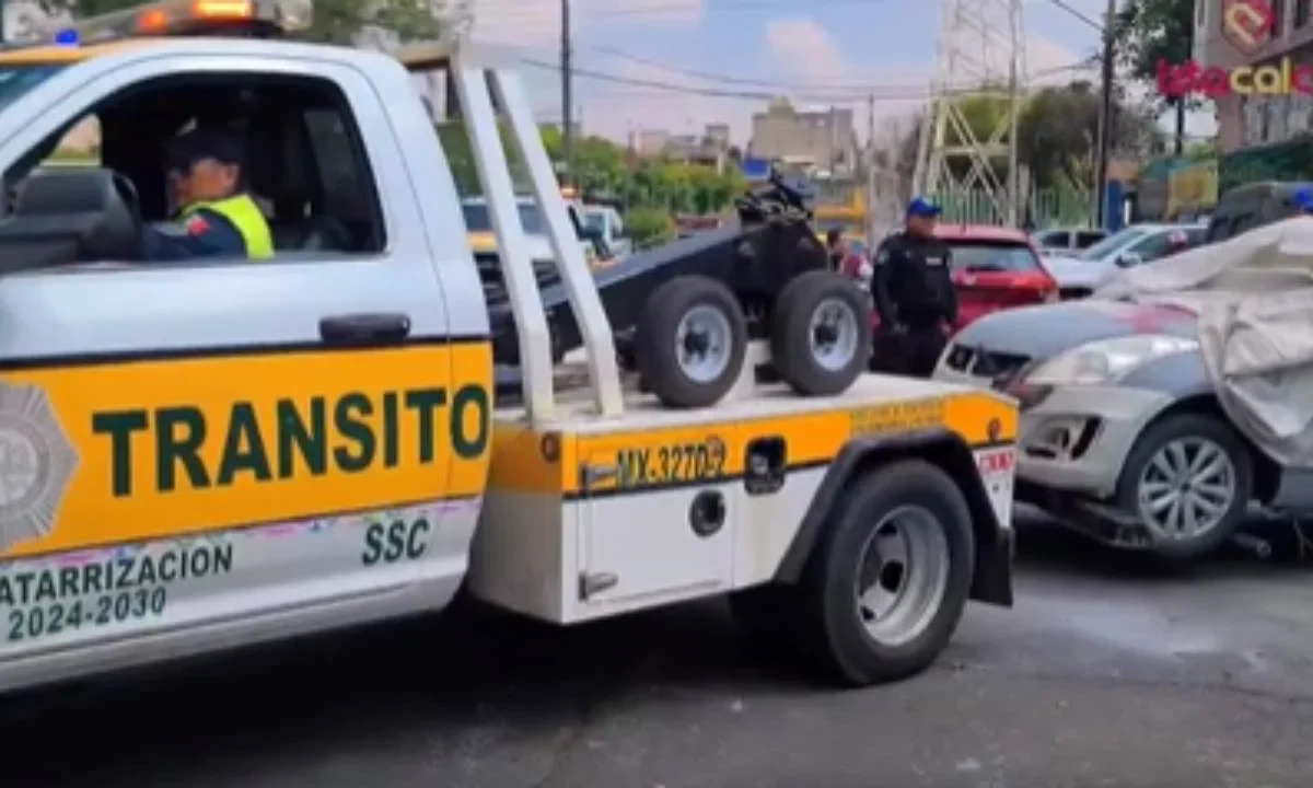 Elementos de la SSC de la CDMX implementaron el programa de chatarrización en la alcaldía Iztacalco.