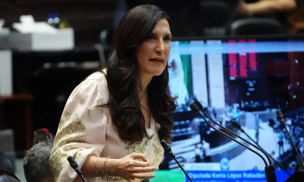 Kenia López Rabadán surge como opción para encabezar la Mesa Directiva en San Lázaro en medio de tensiones políticas.