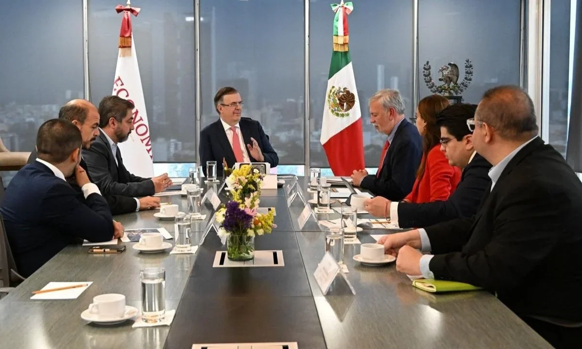 México impulsará a 55 pymes automotrices, indicó la Secretaría de Economía.