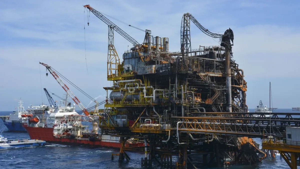 El 13 de febrero, un grupo de ocho individuos ajenos a Petróleos Mexicanos, abordaron de manera ilícita la plataforma satélite Zaap-D, del Activo de Producción Ku Maloob Zaap, ubicada en el Golfo de México.