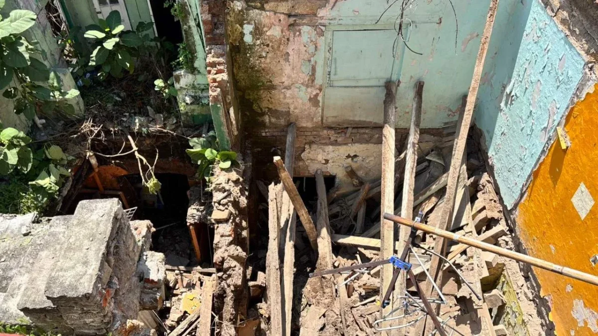 Derrumbe parcial de edificio en la colonia Guerrero; Protección Civil confirma colapso sin personas lesionadas.