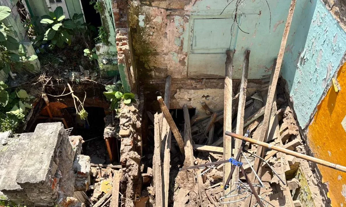 Derrumbe parcial de edificio en la colonia Guerrero; Protección Civil confirma colapso sin personas lesionadas.