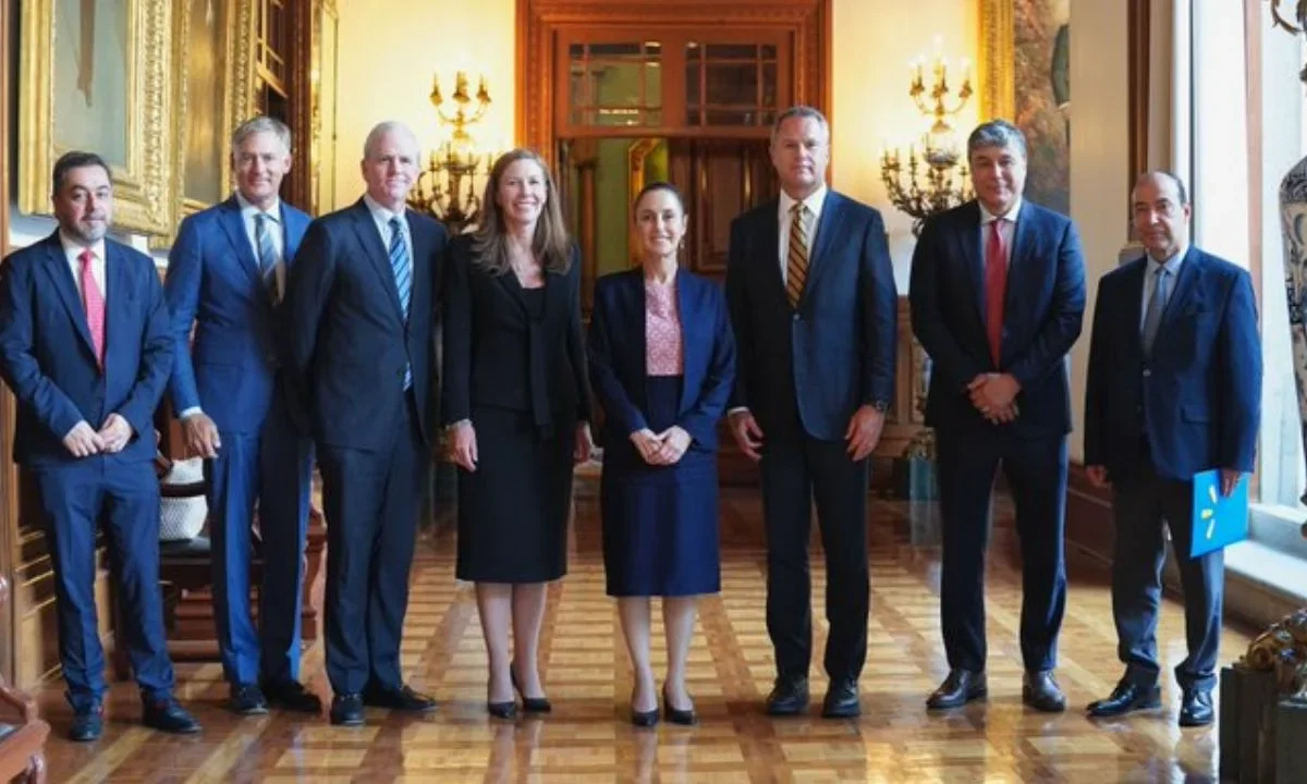 La presidenta Claudia Sheinbaum se reunió con Doug McMillon, presidente y director ejecutivo de Walmart.