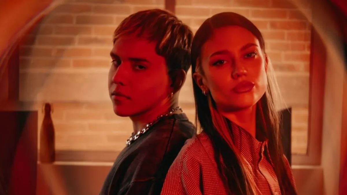 Para darle una refrescada a 'Tu mirada', E-LHoy decidió unir a Olivia Wald en su versión remix de uno de sus temas populares.