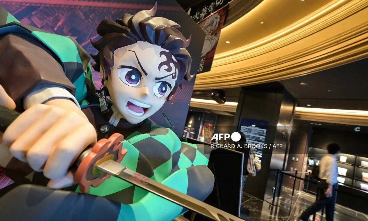 "Demon Slayer" ha establecido récords, al igual que su predecesor en la serie y otras películas de anime, convirtiéndose en la película más rápida de Japón en 10.000 millones de yenes brutos (67 millones de dólares)