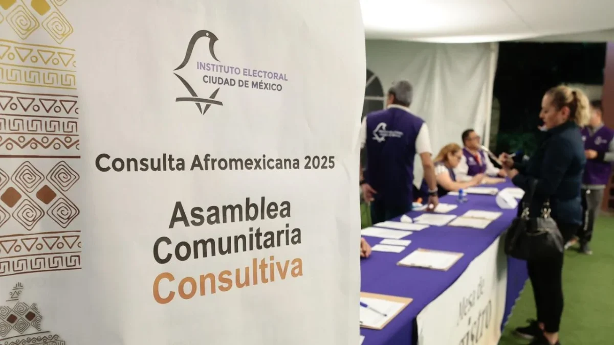 Intercambio. Para fortalecer los derechos político-electorales de esta comunidad, en el encuentro del IECM los participantes expresaron sus inquietudes, dudas y propuestas.