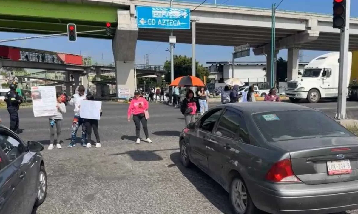 Amigos y familiares de la menor de 14 años exigieron agilizar la búsqueda.