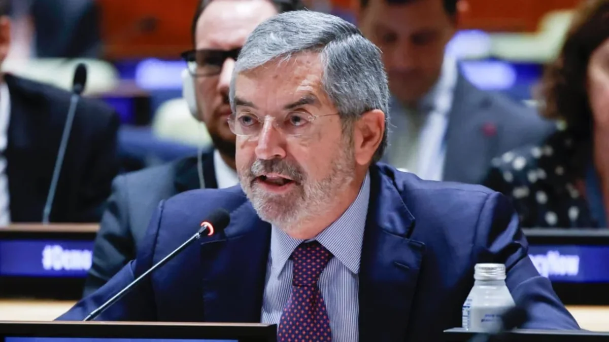 Juan Ramón de la Fuente expresó que criminalizar a los migrantes es inadmisible ya que se pasan por alto sus derechos y se deben defender.