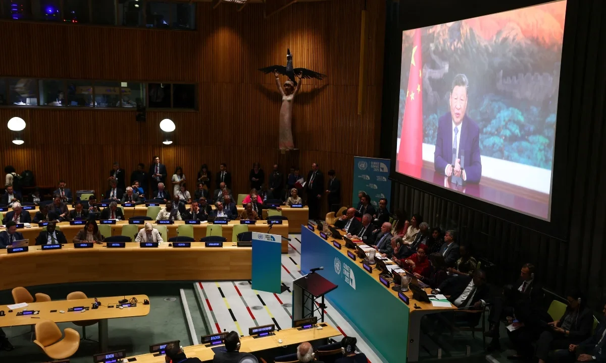China fijó metas de reducción de emisiones y expansión renovable en su nuevo plan climático presentado ante Naciones Unidas.