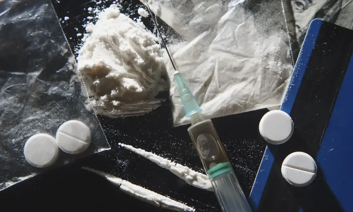 Cinco mexicanos fueron detenidos en Sudáfrica laboratorio de drogas