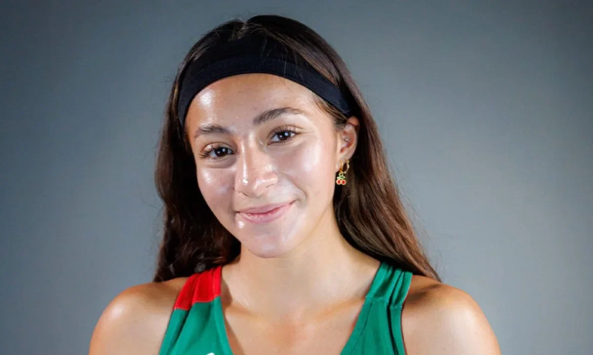 Miriam Sánchez clasifica a semifinales en Campeonatos Mundiales de Atletismo, marcando un hito histórico para México.
