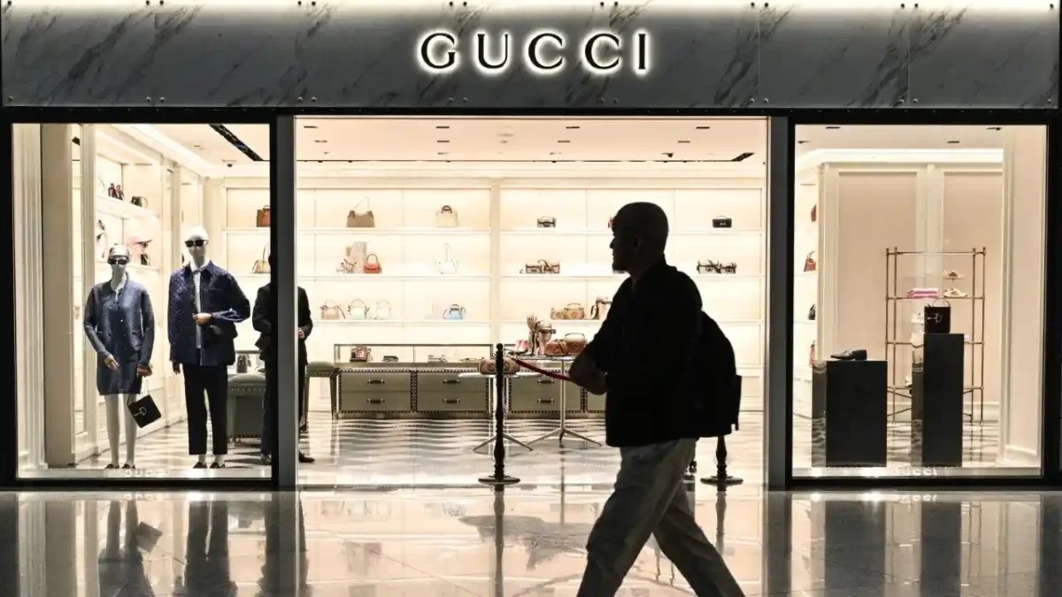 multan a Gucci Chloé Loewe