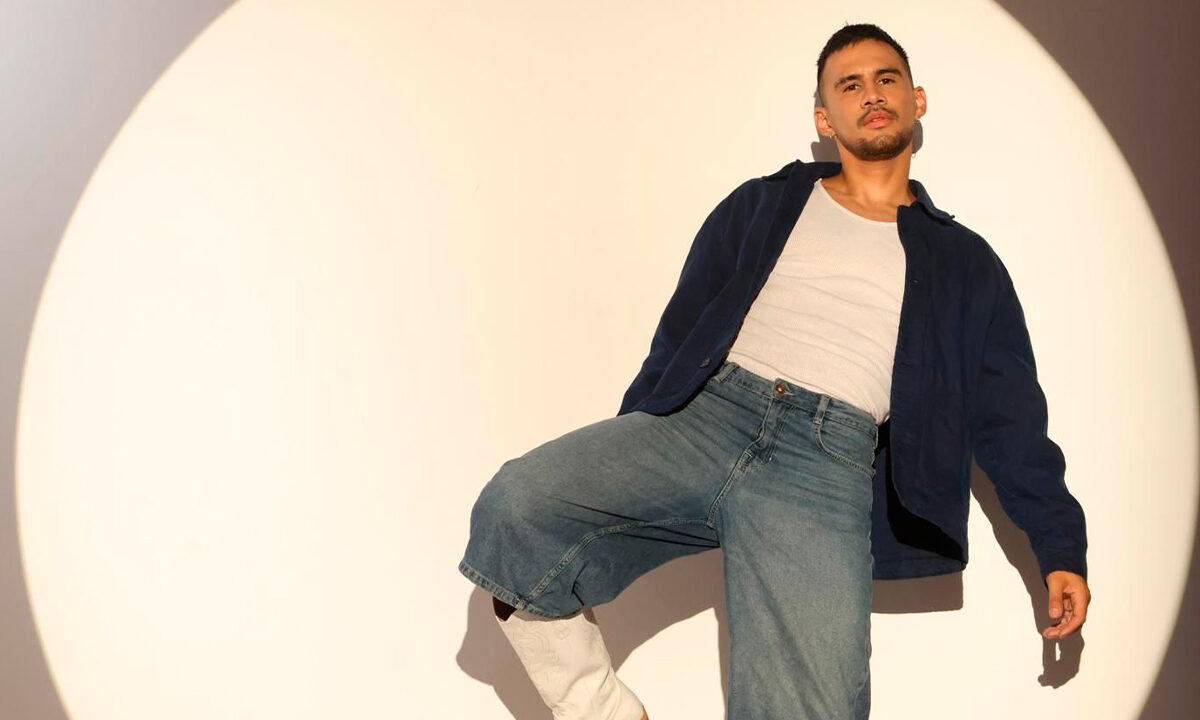 Julio César, bailarín y coreógrafo mexicano.