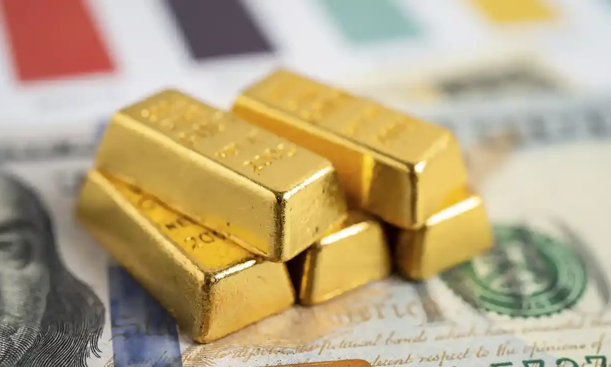 Oro en 4100 dólares la onza