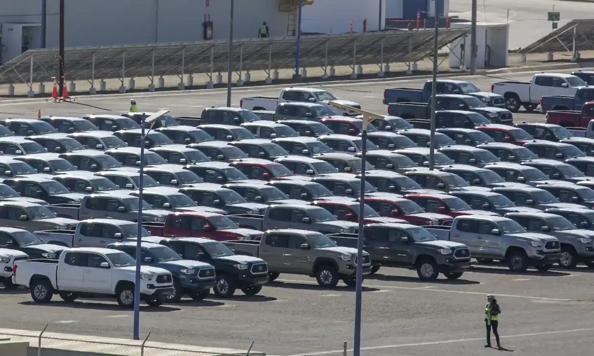 Toyota llamó a revisión 13 mil vehículos