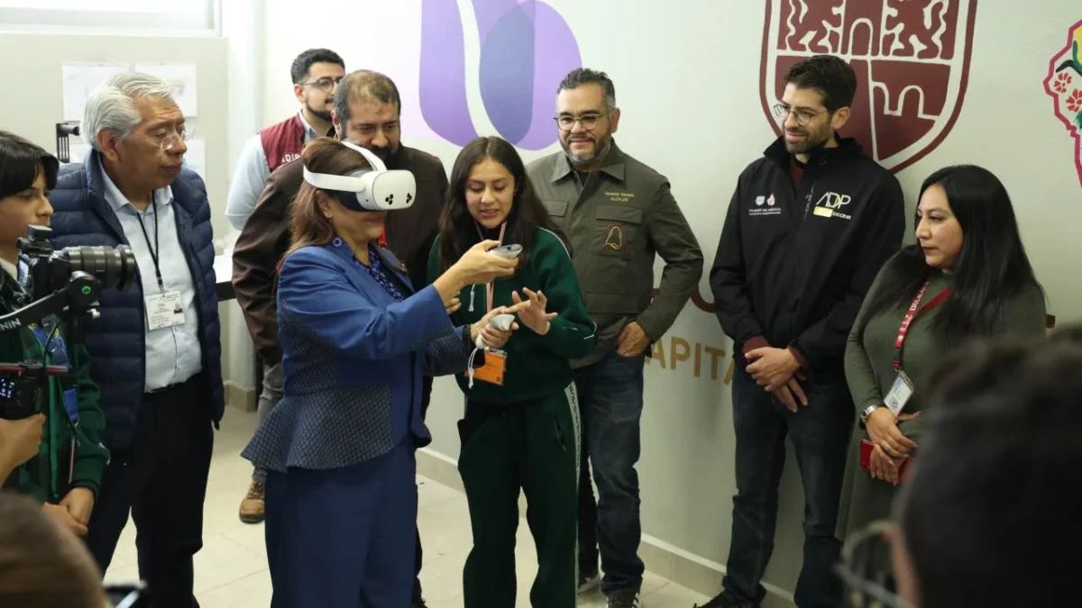 Clara Brugada dio arranque al programa Aula Digital Mixtl en la Magdalena Contreras.