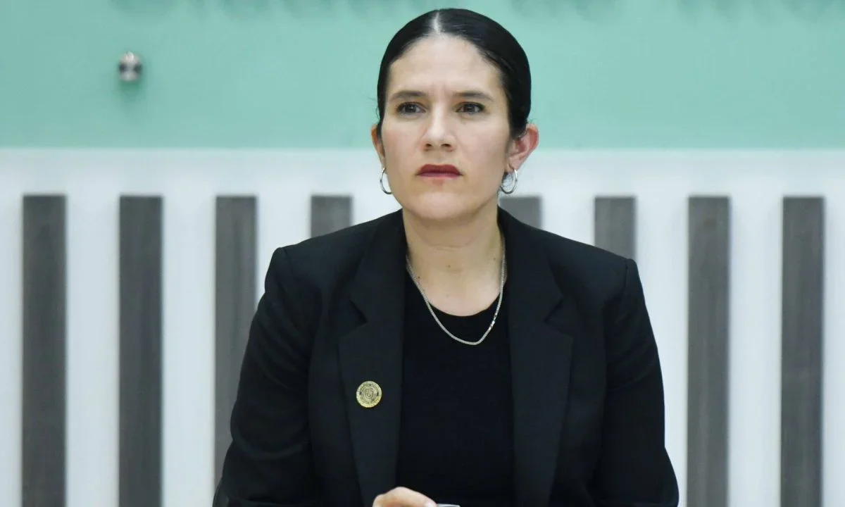 Fiscalía de la CDMX atribuye a factor humano la explosión de pipa en La Concordia; el conductor tomó incorporación a exceso de velocidad.