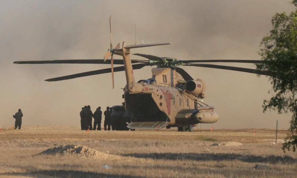 Hamás entregó a los primeros siete rehenes vivos, de un total de 20 que deben quedar liberados, informó el ejército israelí.