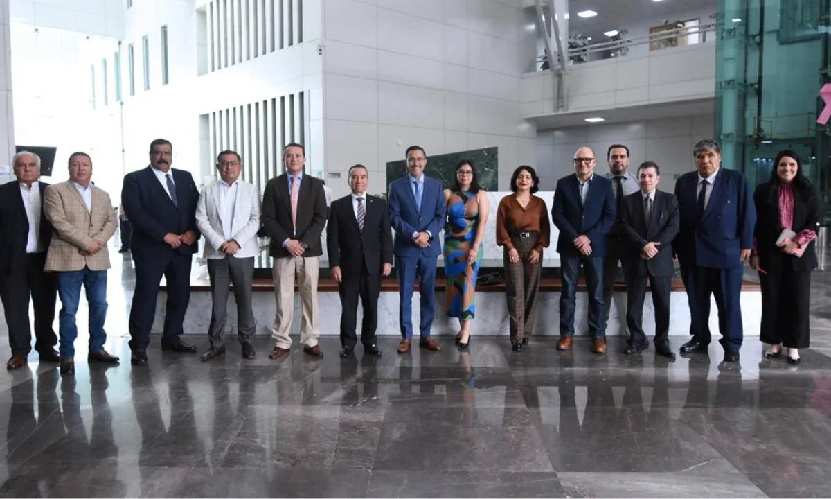 Durante el encuentro entre Rufino León Tovar y Sergio Javier Molina, destacaron los planes de capacitación y formación académica para los integrantes del Tribunal de Disciplina Judicial.