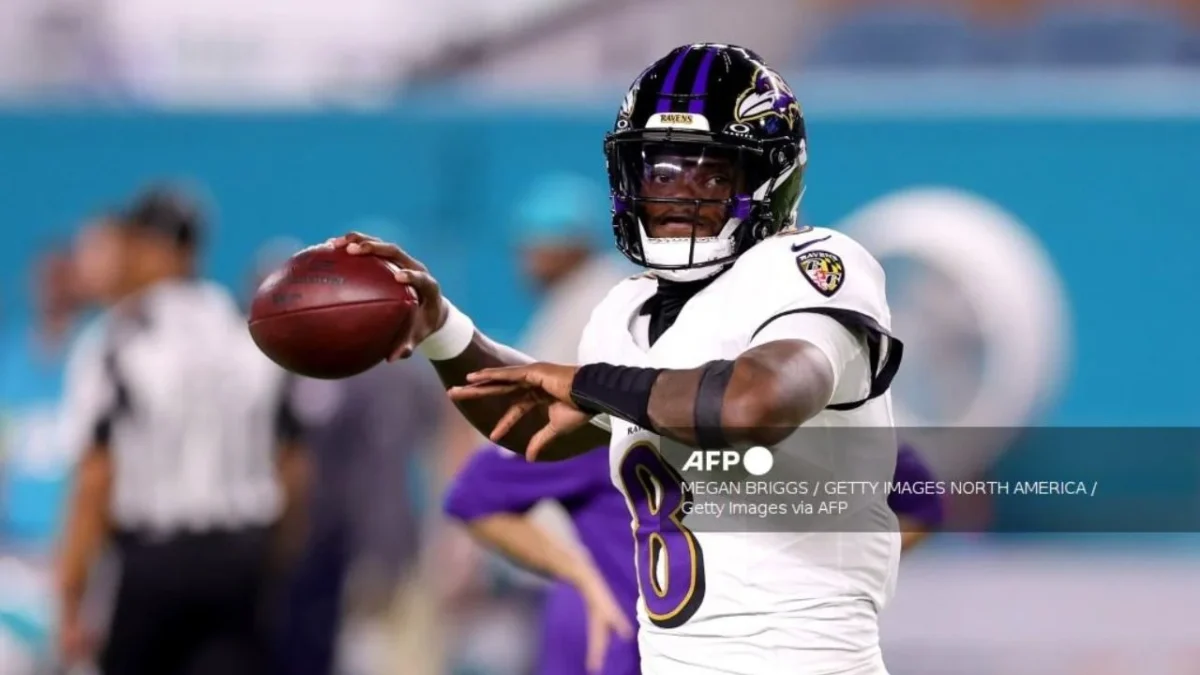 Lamar Jackson comandó a los Baltimore Ravens a su tercera victoria de la campaña sobre los Miami Dolphins.