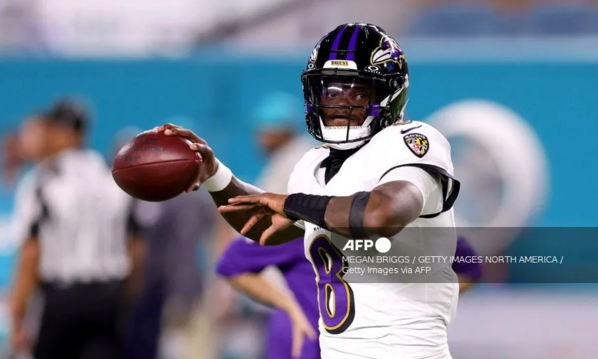 Lamar Jackson comandó a los Baltimore Ravens a su tercera victoria de la campaña sobre los Miami Dolphins.