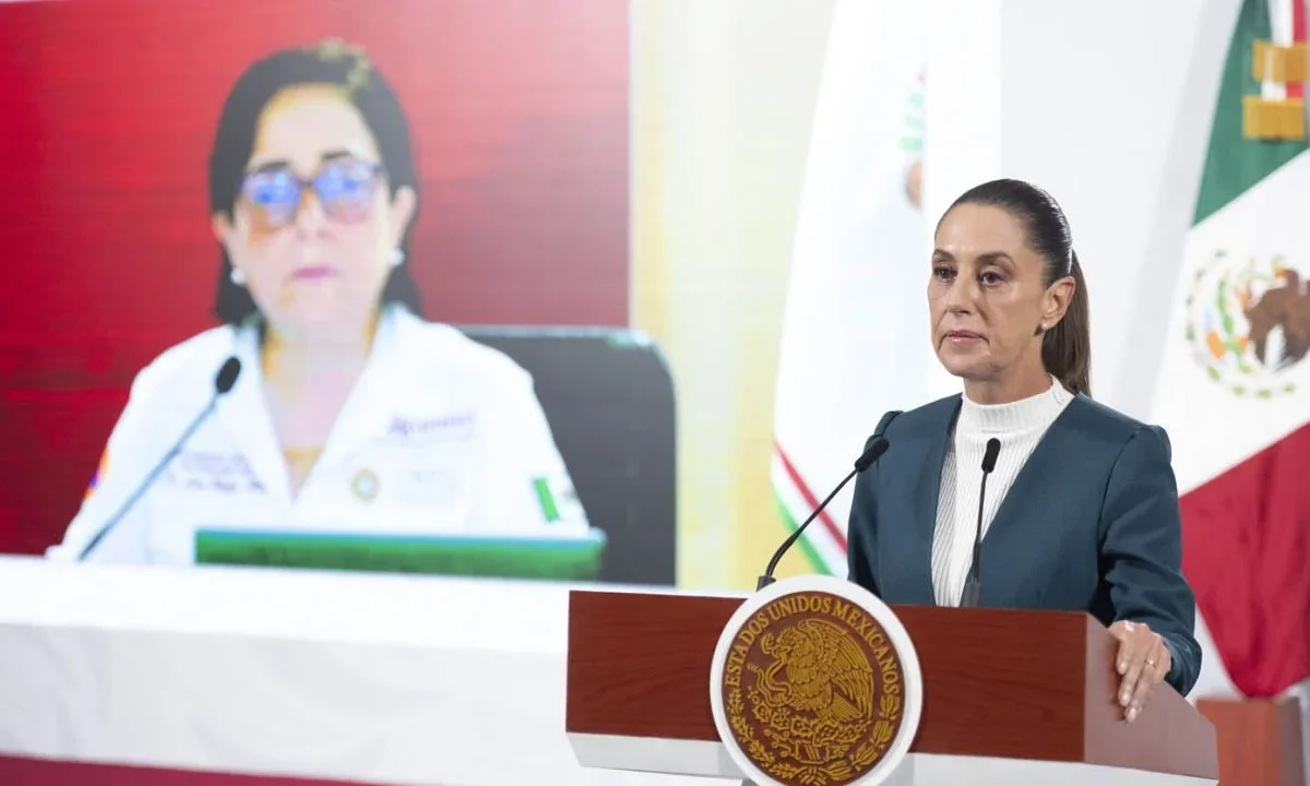 La presidenta Claudia Sheinbaum afirmó que mantiene constante comunicación con los mandatarios de las entidades más afectadas por lluvias.