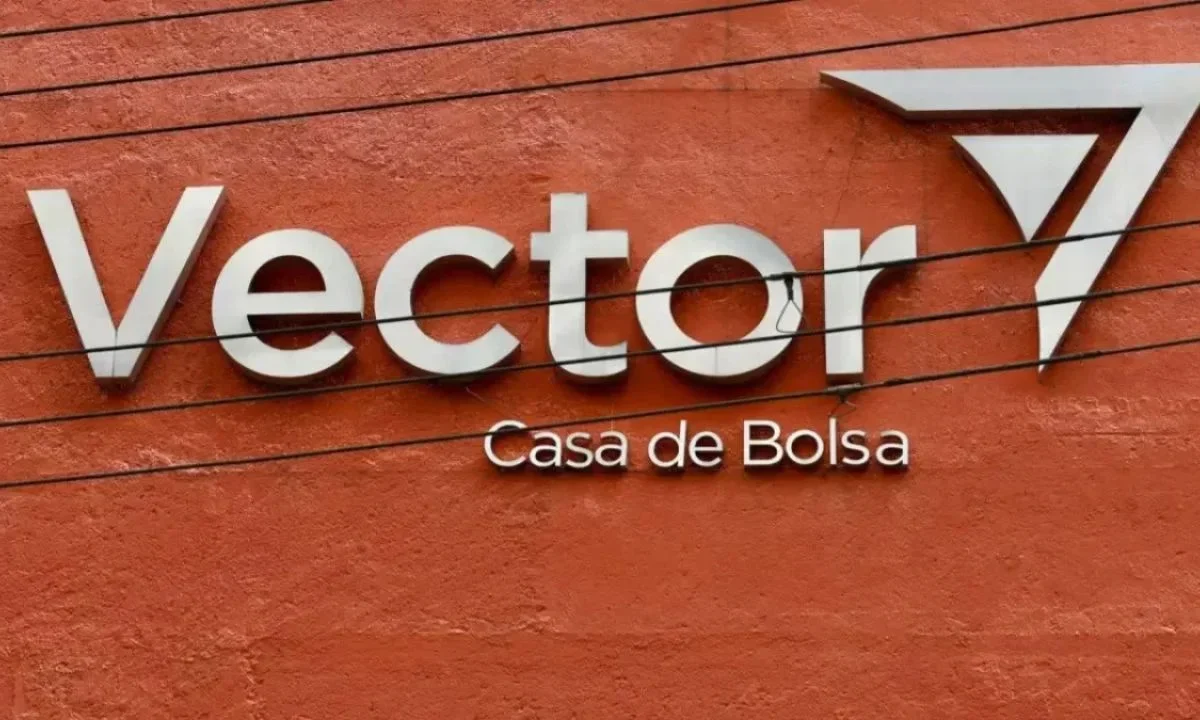Vector transfiere activos a Finamex Casa de Bolsa.