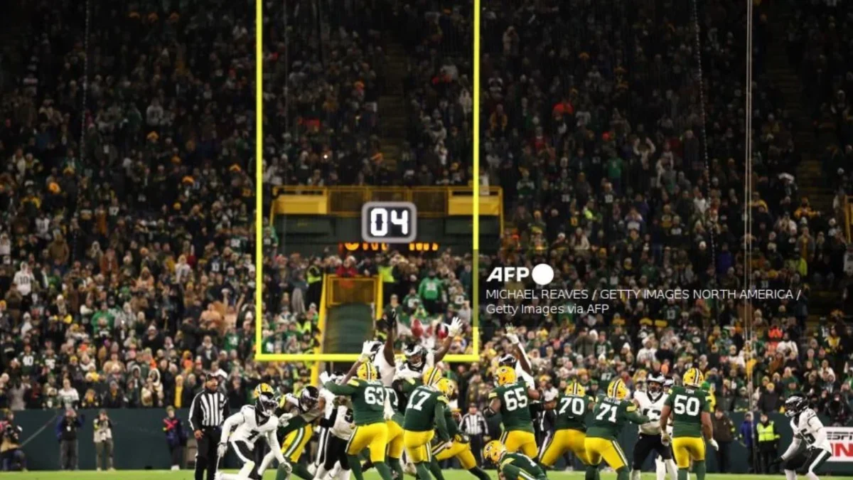 Philadelphia supera a Green Bay en cierre de la semana 10