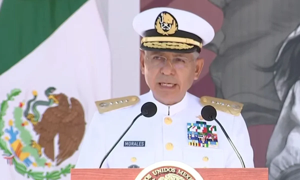 El titular de la Secretaría de Marina y Armada de México, Raymundo Pedro Morales, refrendó el compromiso por defender la soberanía y fronteras marítimas.