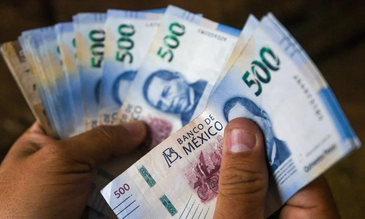 Ante el fin de año que se avecina, el banco Banamex lanzó 3 consejos para cuidar y aprovechar el aguinaldo al máximo.