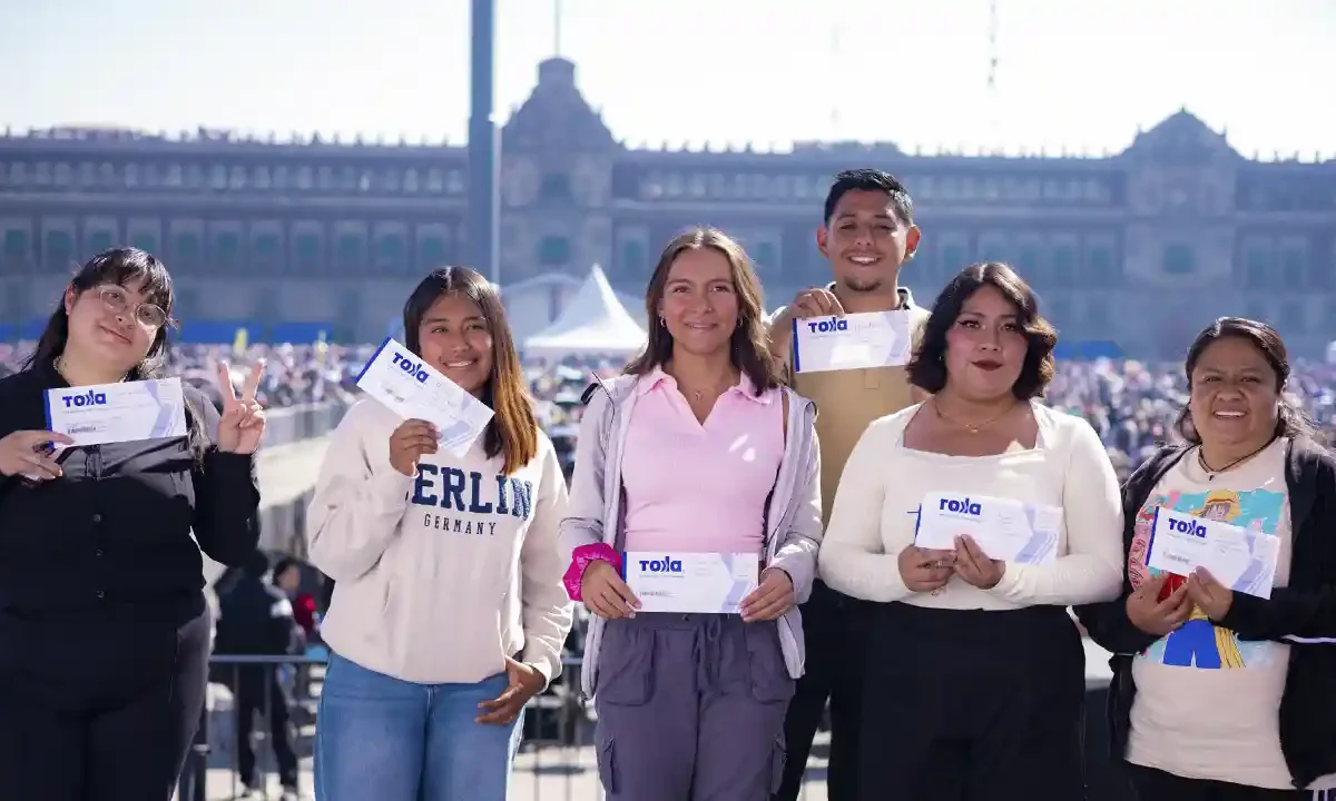 becas de transporte de Clara Brugada