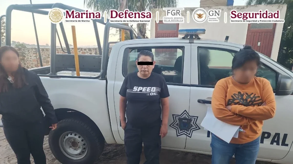 Las Fuerzas Federales detuvieron a 4 policías municipales que operaban para el CJNG en el sureste de Jalisco.