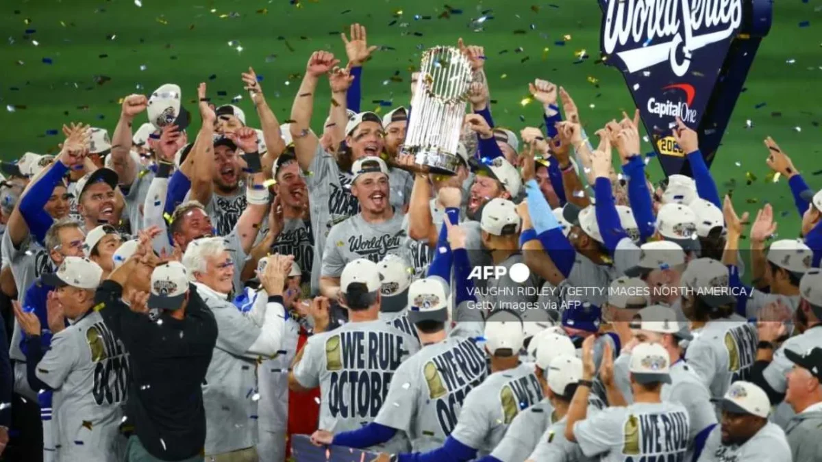 Los Dodgers ganan la Serie Mundial en un dramático juego que se resolvió en extra innings.