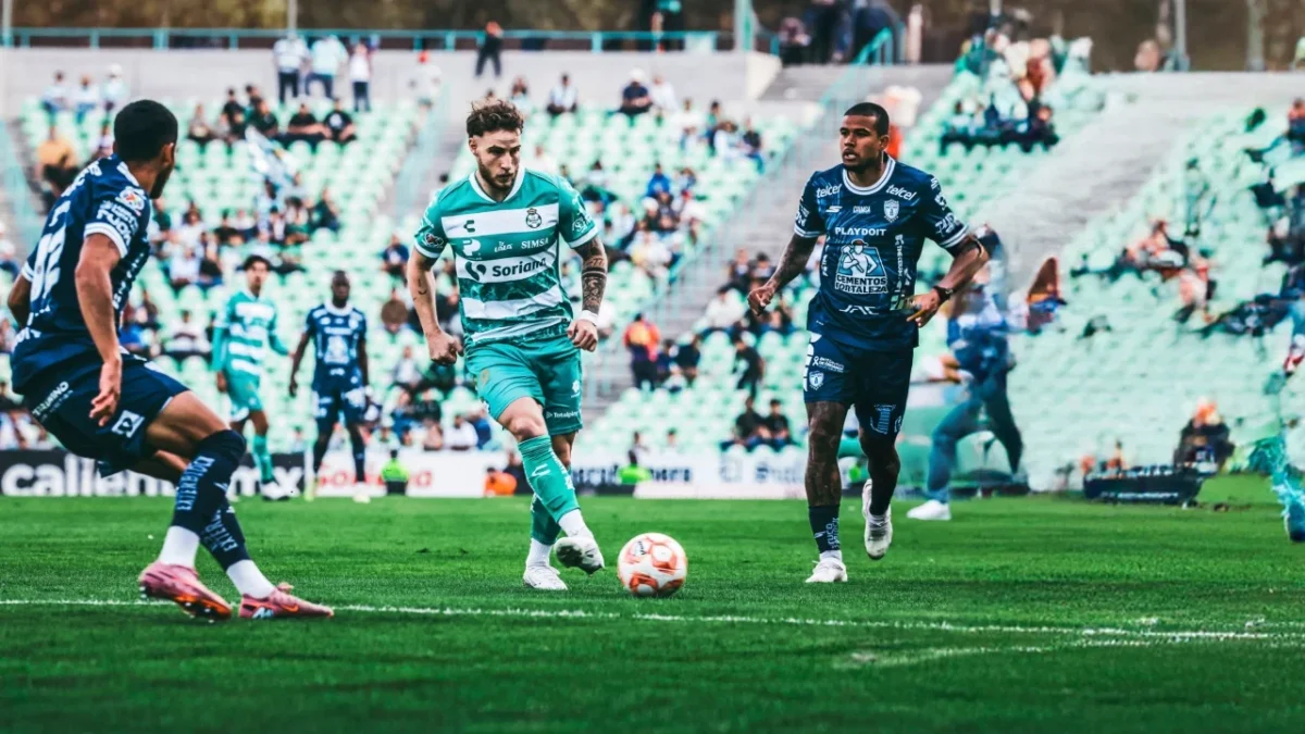Bruno Amione marcó el gol con el que Santos Laguna cerró el Apertura 2025 y definió los cruces del Play-In de la LigaMX.