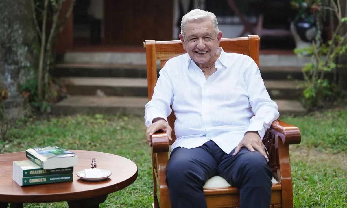 Desde 'La Chingada', AMLO reaparece para presentar su nuevo libro