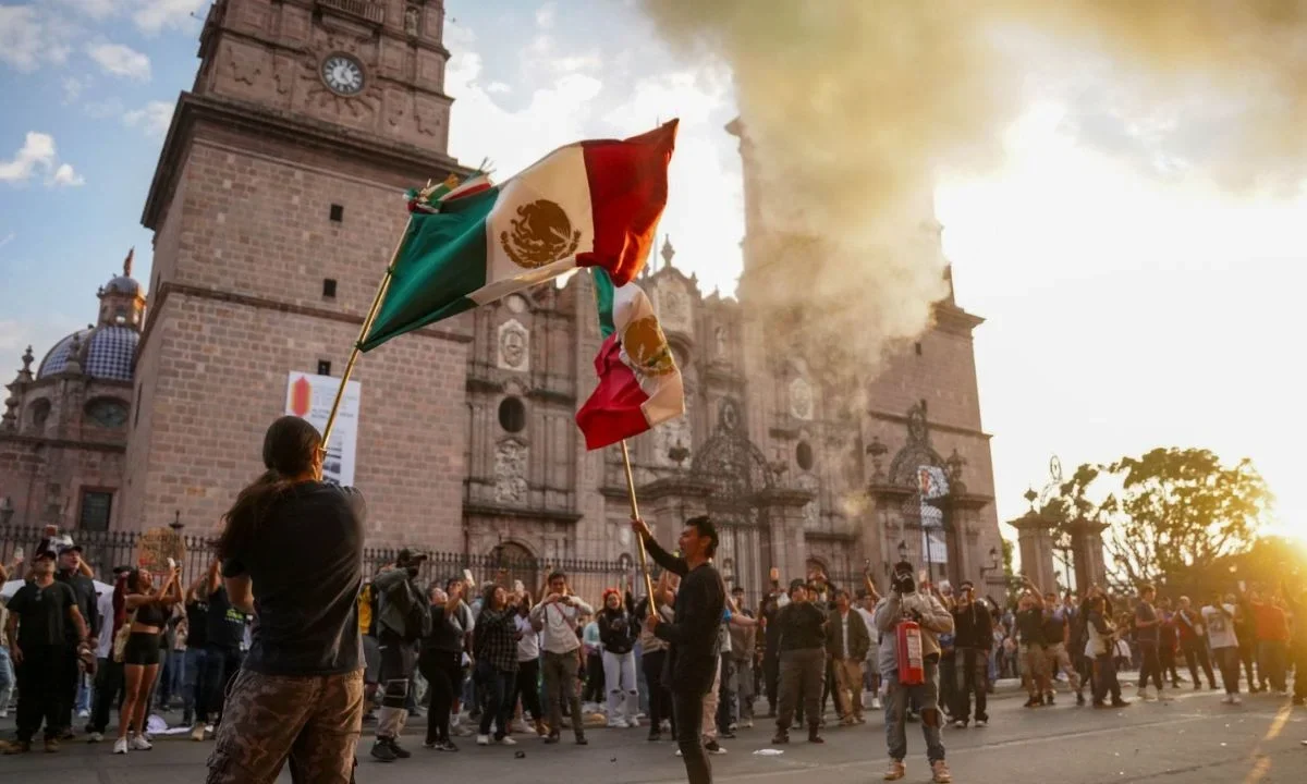 La Fiscalía General de Michoacán (FGE) informó que fueron liberados siete de los nueve detenidos por las protestas en el Centro de Morelia.
