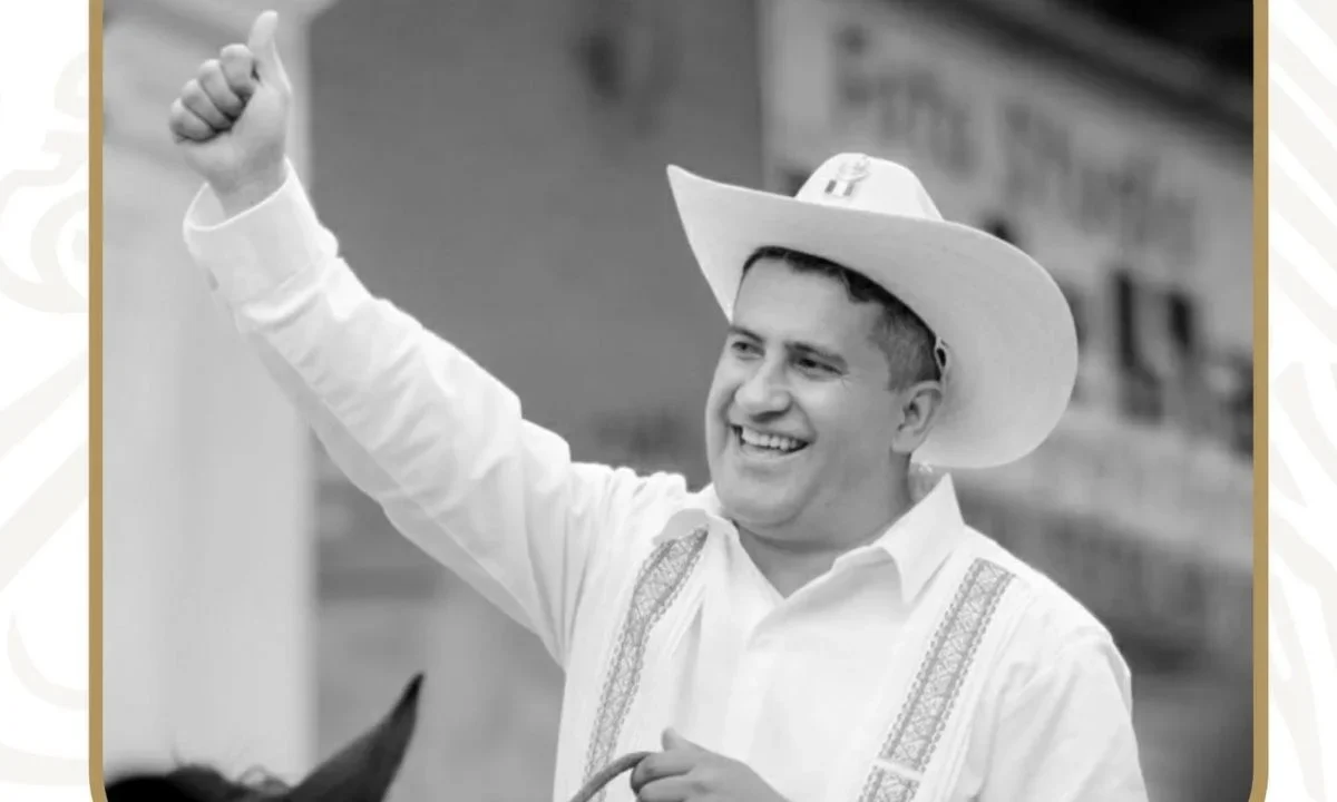 Tras el asesinato del alcalde de Uruapan, Michoacán, Carlos Manzo durante el Festival de Velas, partidos políticos exigieron justicia.