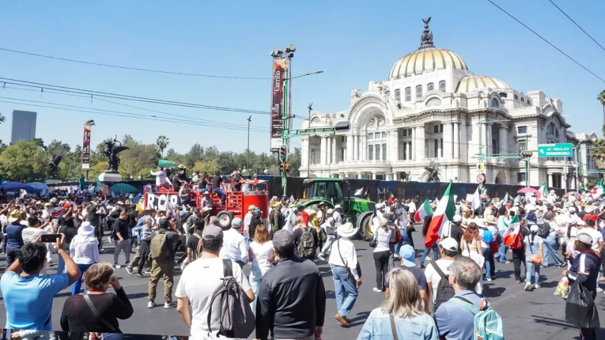 Debido a la marcha de la Generación Z, el STC Metro informó que mantiene suspendido el servicio en diversas estaciones cercanas al Zócalo.