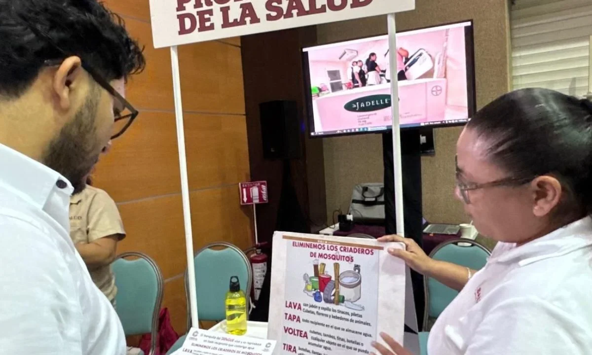 Durante la jornada de Salud en Tu Barrio, drindan atención sobre salud reproductiva, de la mujer y del niño, VIH, entre otros.