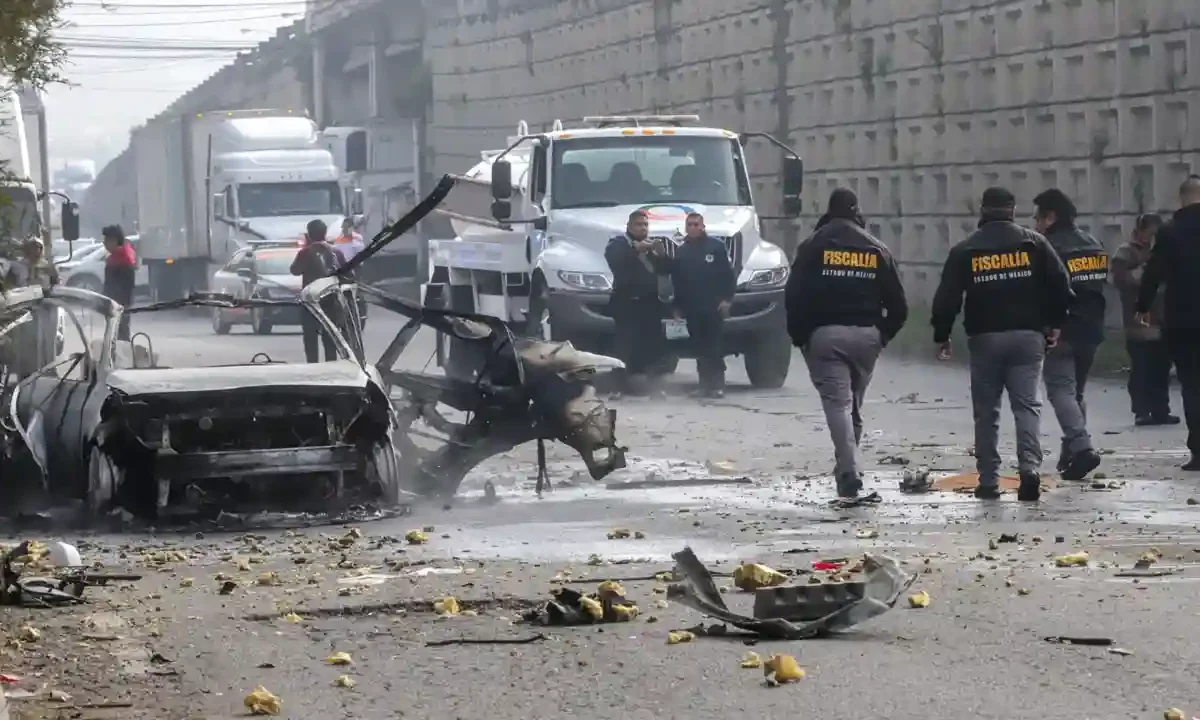 auto que transportaba pirotecnia en Lerma